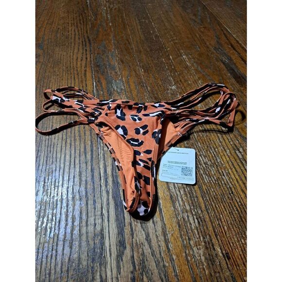 New Medium Fabletics NOA Strappy Bikini High Waist Bottoms Swimsuit Bathing Suit - Picture 1 of 3